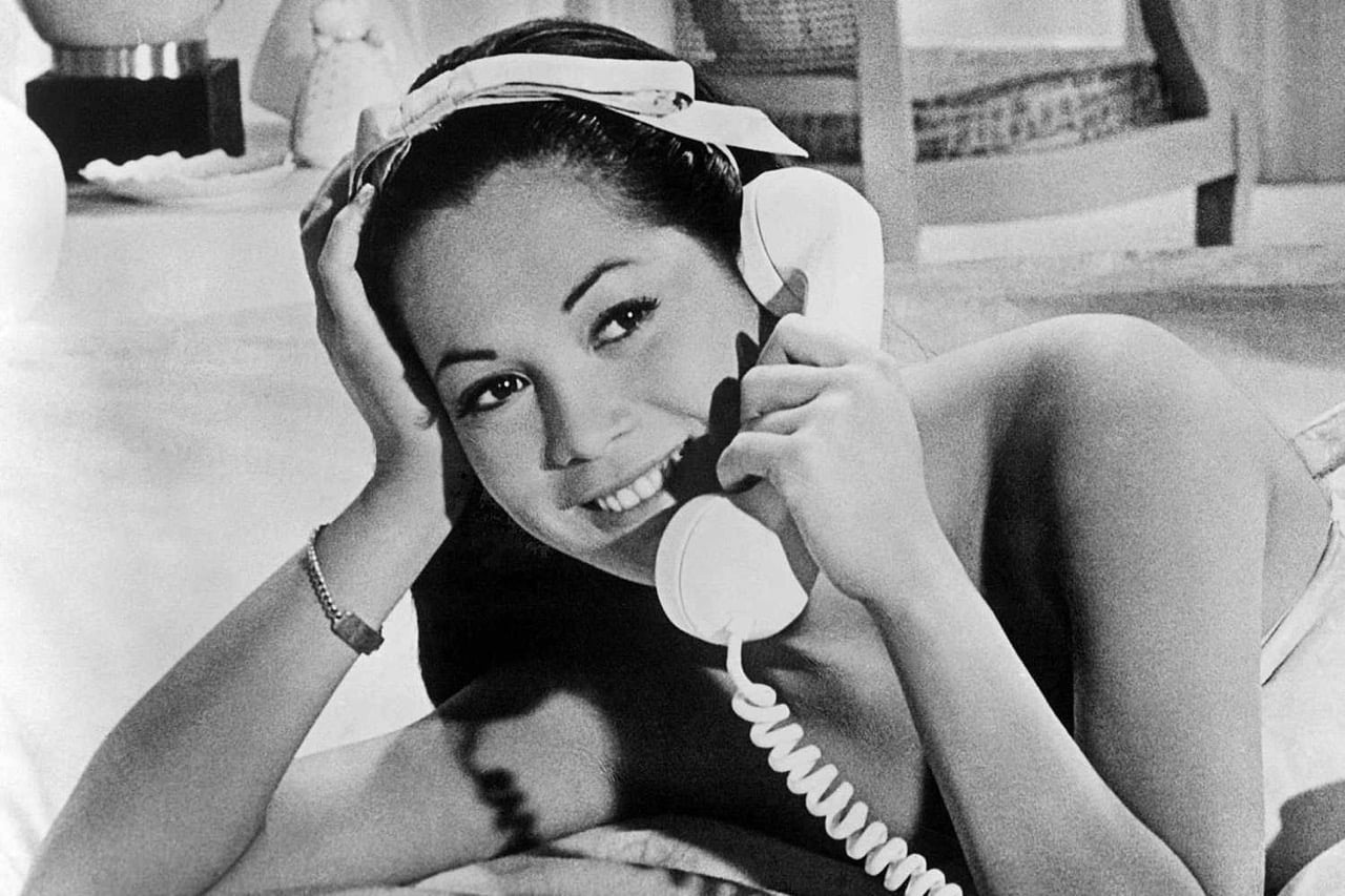 Nancy Kwan nude 9