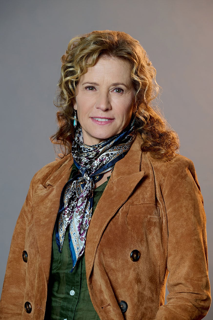 Nancy Travis nude 8