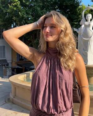 Nanou Philips nude 9