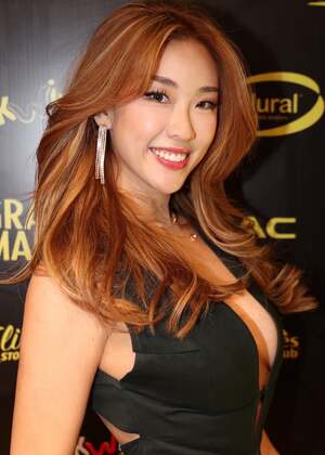 Nara Baasanhuu nude 5