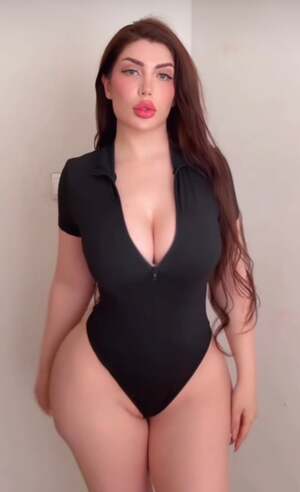 Nasim Almasi nude 1