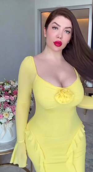 Nasim Almasi nude 3
