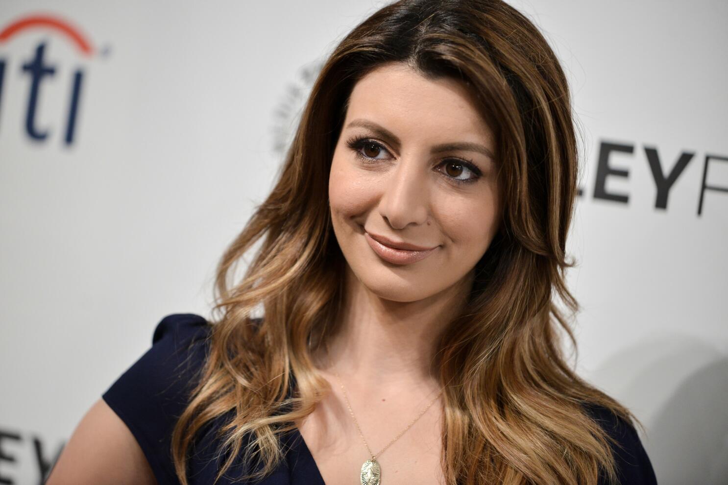 Nasim Pedrad nude 4