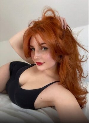 Natahrie nude 3