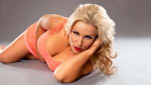 Natalya Neidhart nude 7