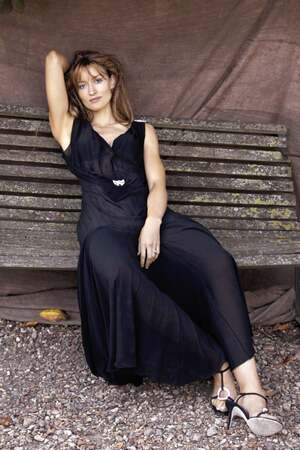 Natascha McElhone nude 4