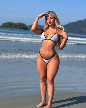 Nathalia Valente nude 4