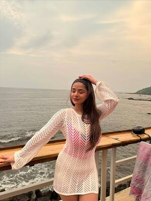 Navyaa Tiwari nude 8