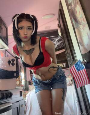 Naynaycatt nude 1