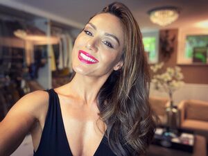 Nazan Eckes nude 12