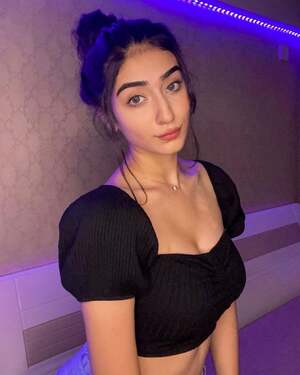 Nazila Sitaishi nude 5