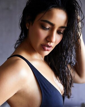Neha Sharma nude 9