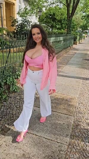 Nettyloveslife nude 9