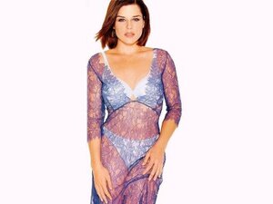 Neve Campbell nude 9