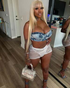 Nia Nior nude 11