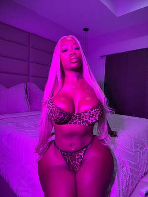 Nia Nior nude 12