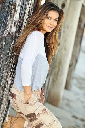 Nia Peeples nude 4