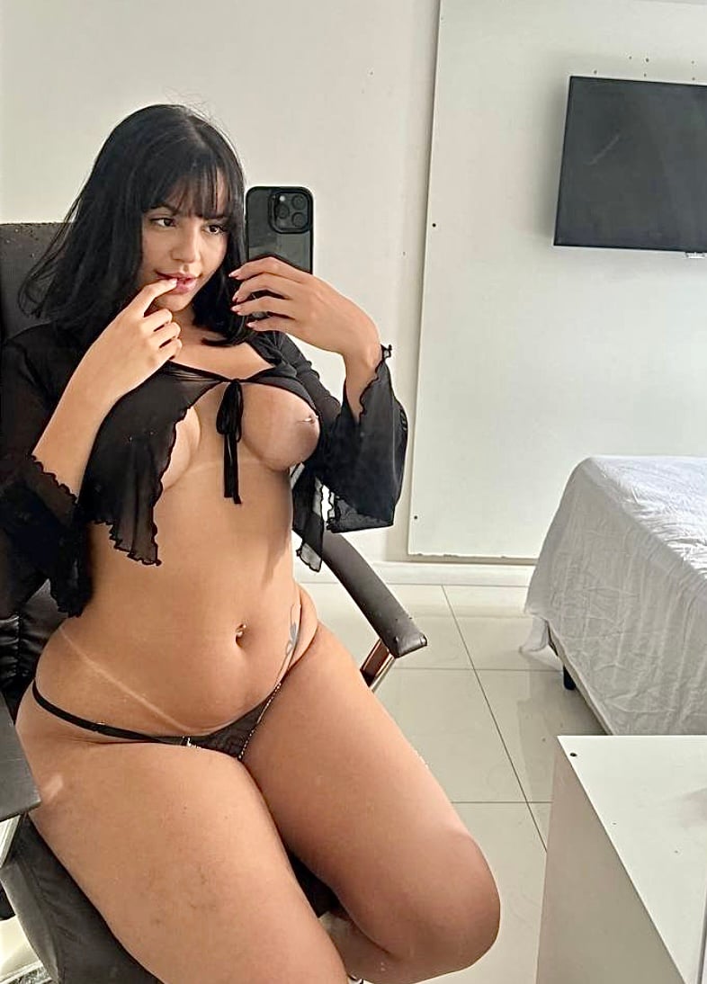 Nicole Angel nude 4