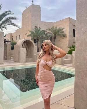 Nicole Dobrikov nude 3