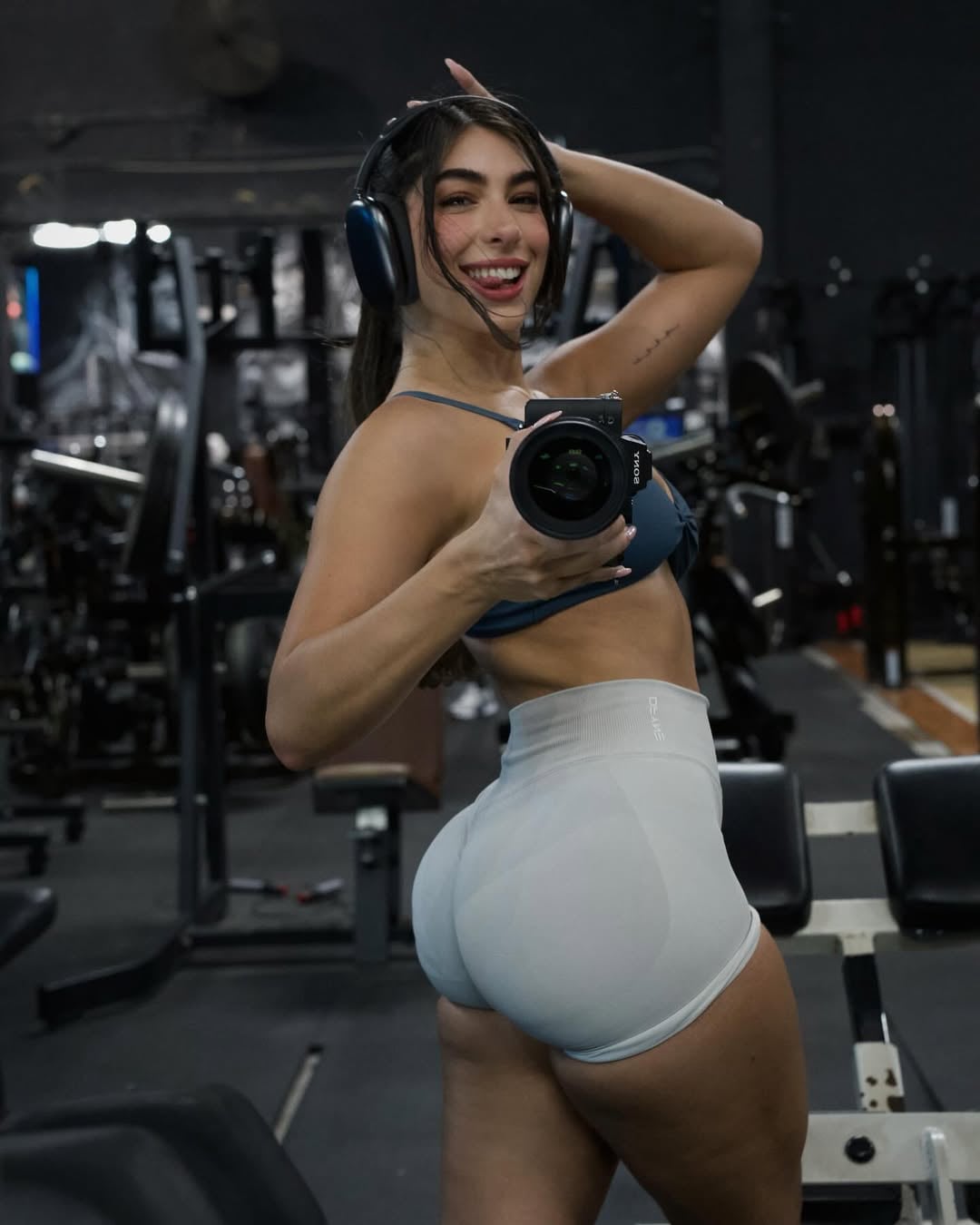 Nicole Fabelo nude 5