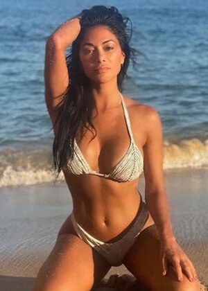 Nicole Scherzinger nude 4