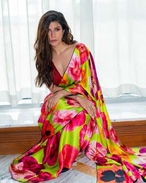Nimrat Kaur nude 8