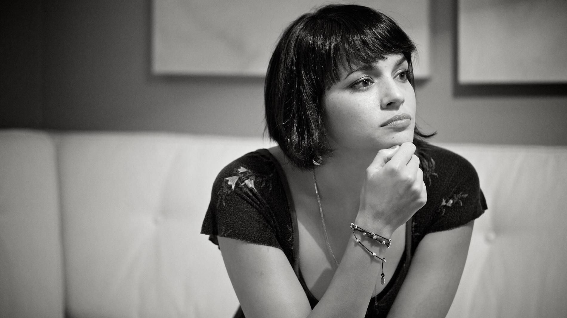 Norah Jones nude 8