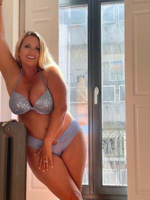 Norse Hotwife nude 6
