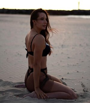Oceane Dodin nude 7
