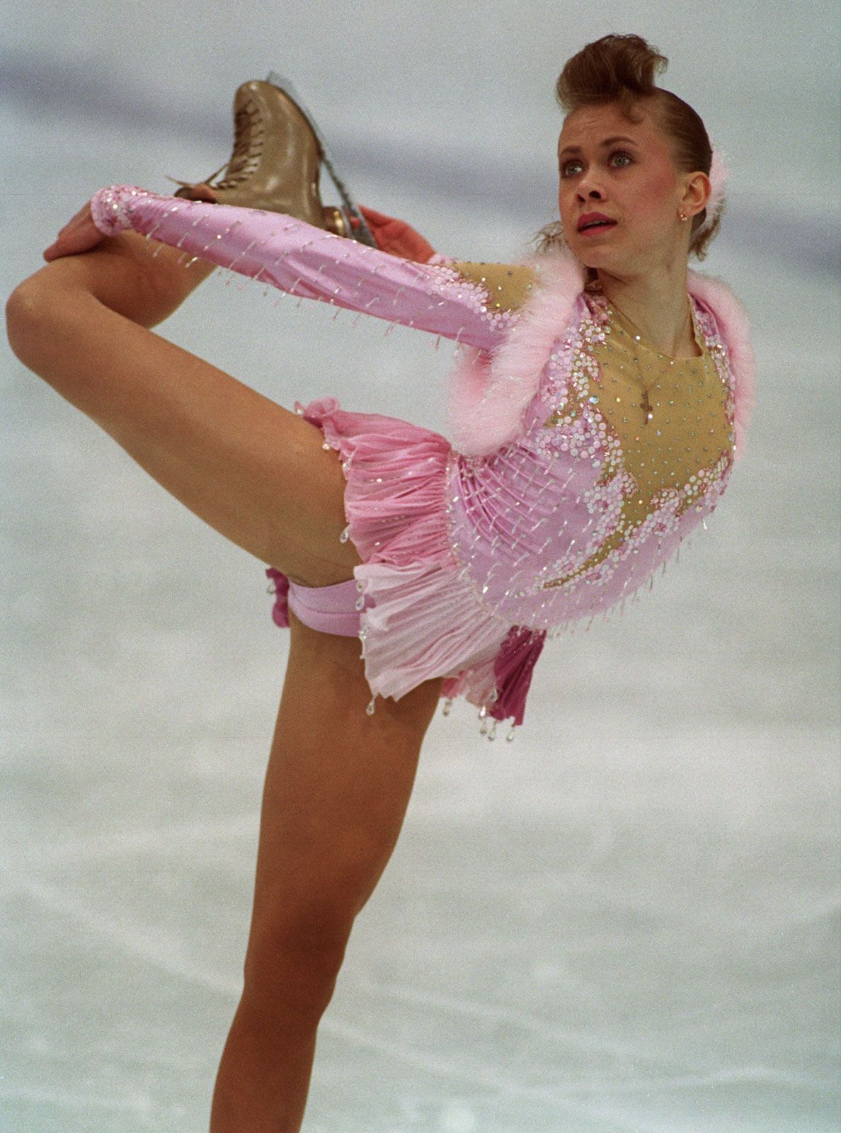 Oksana Baiul nude 3