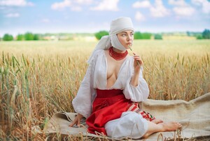 Olga Lisovskaya nude 6