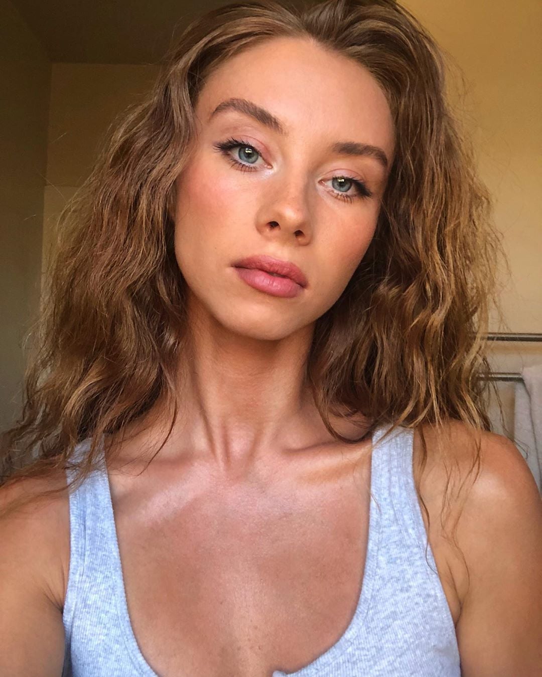 Olivia Davis nude 12