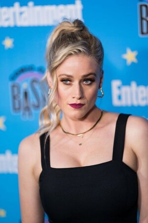 Olivia Taylor Dudley nude 10