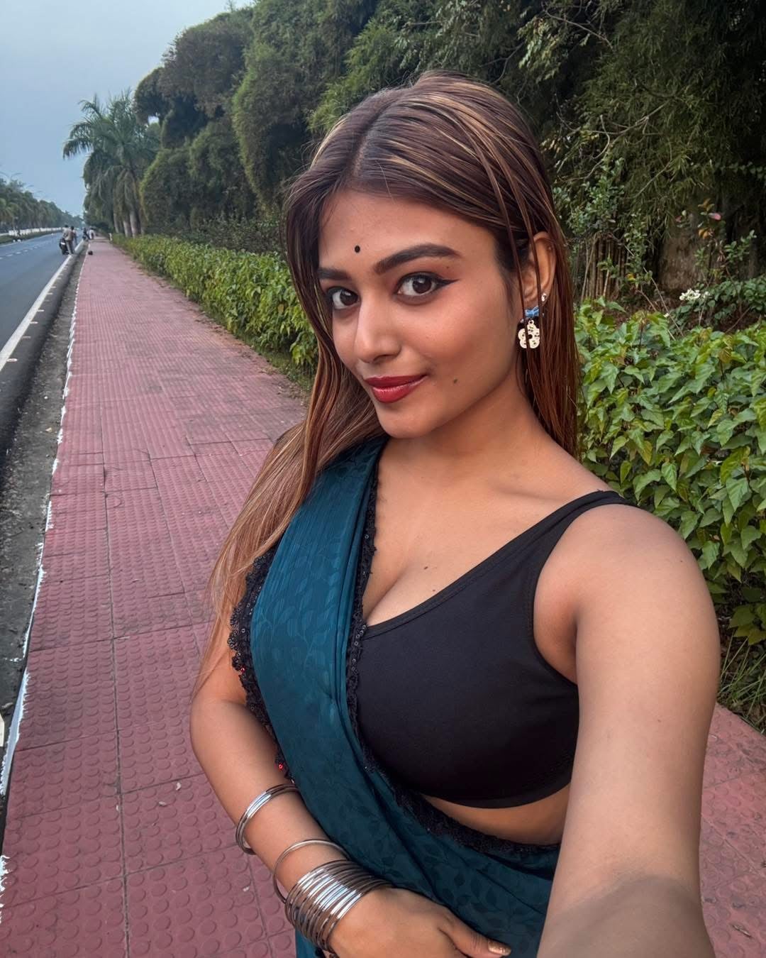 Oriya Sarkar nude 5