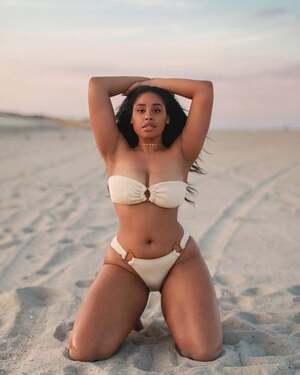 Osha Waiters nude 5