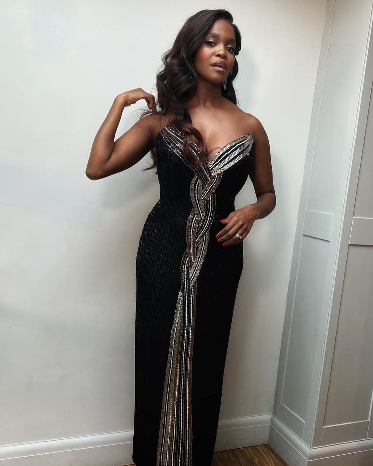 Oti Mabuse nude 7