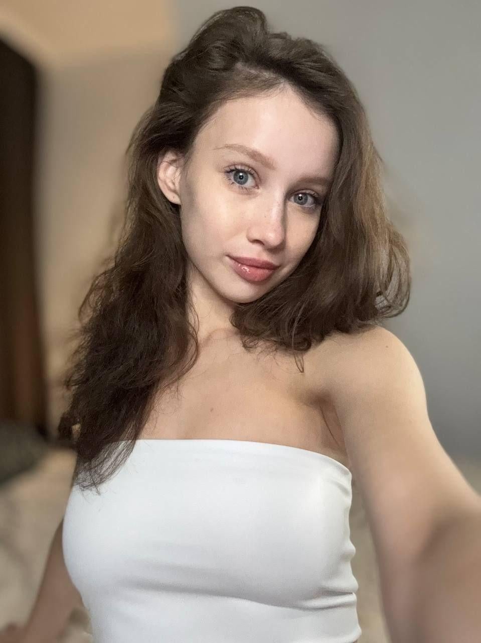 Ottilie Brookins nude 8