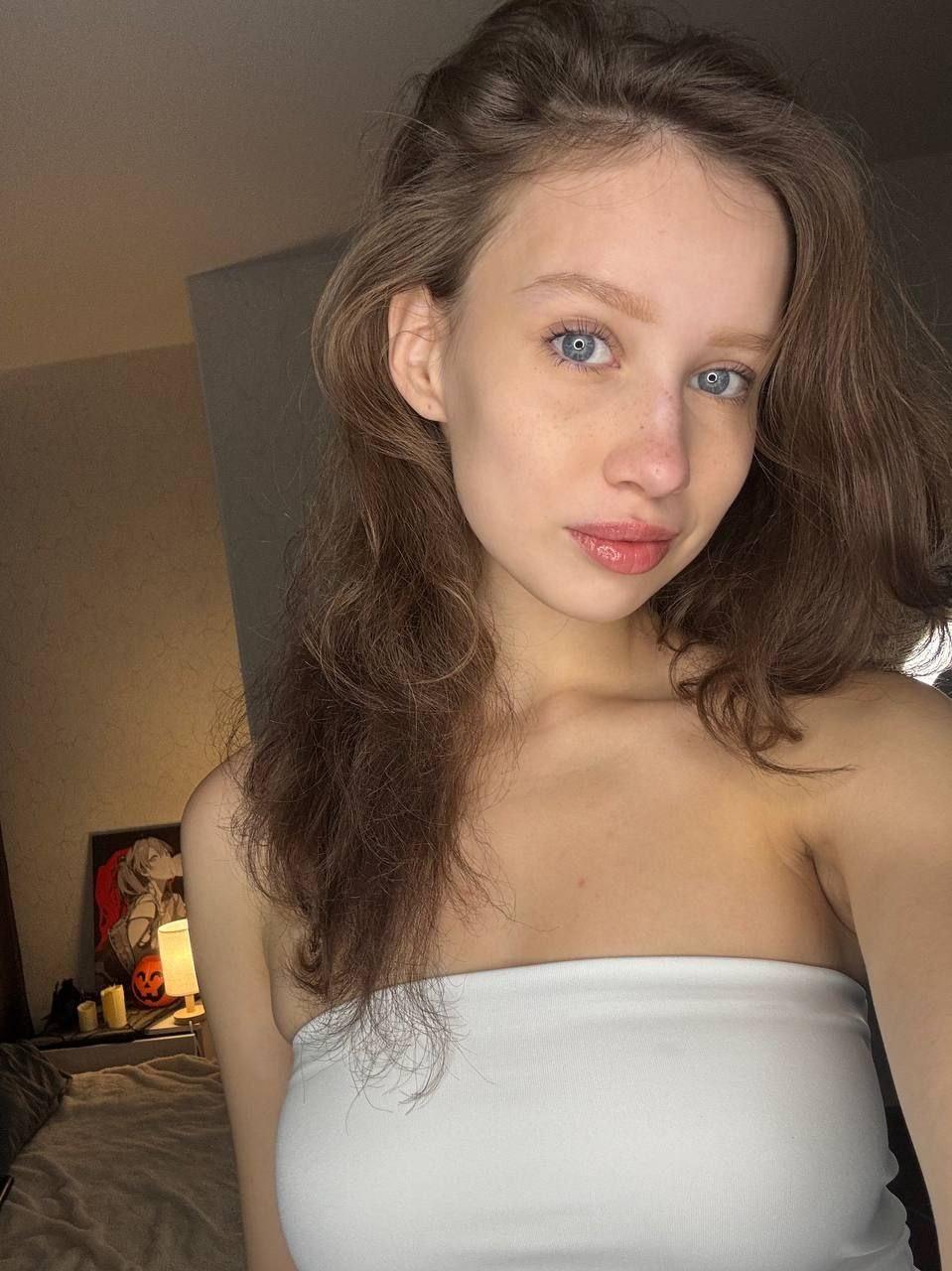 Ottilie Brookins nude 9