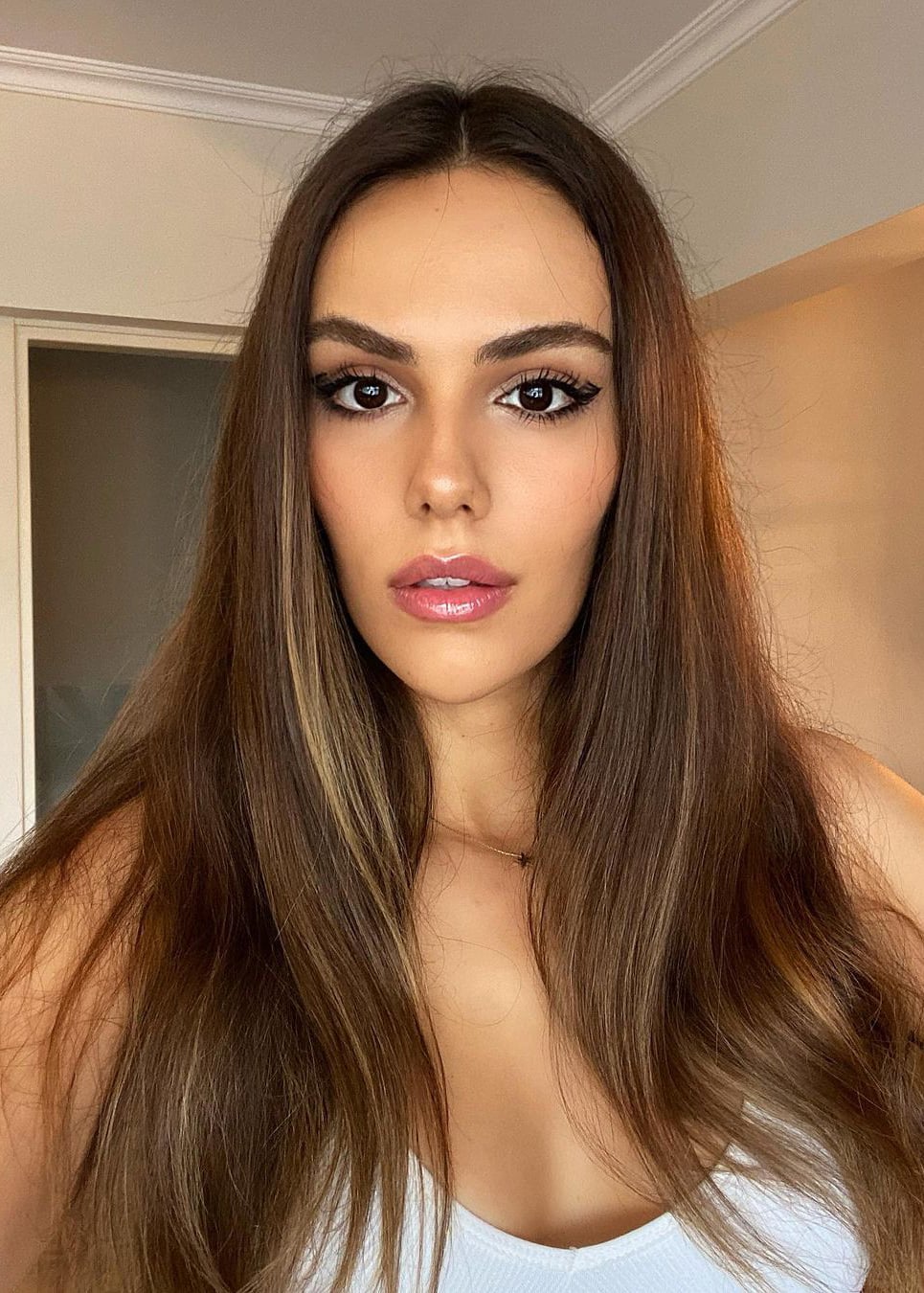 Ozgu Kaya nude 9