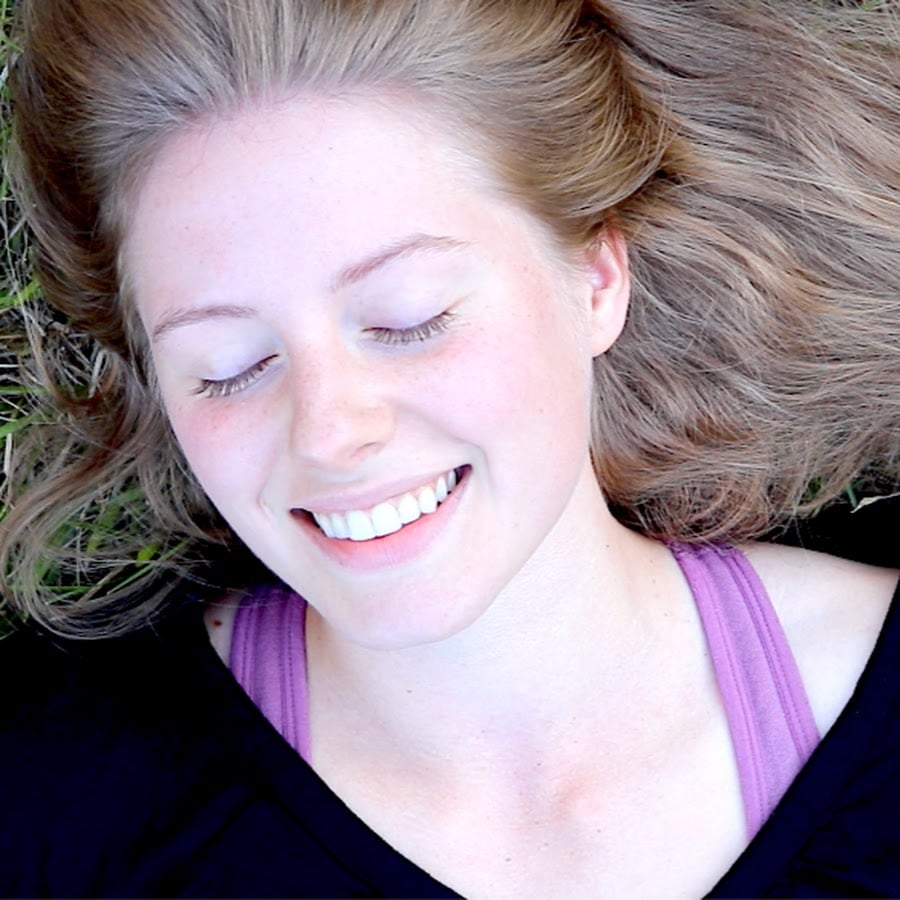 Ozley ASMR nude 2