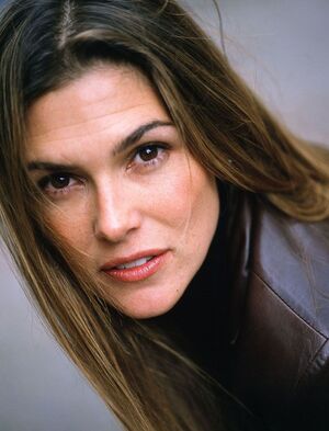 Paige Turco nude 3