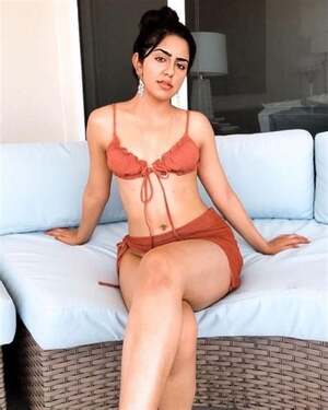 Pallavi Thakur nude 5