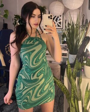 Palmbee nude 7