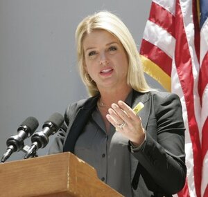 Pam Bondi nude 9