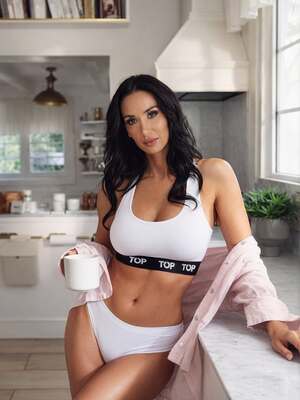 Pamela Diaz nude 11
