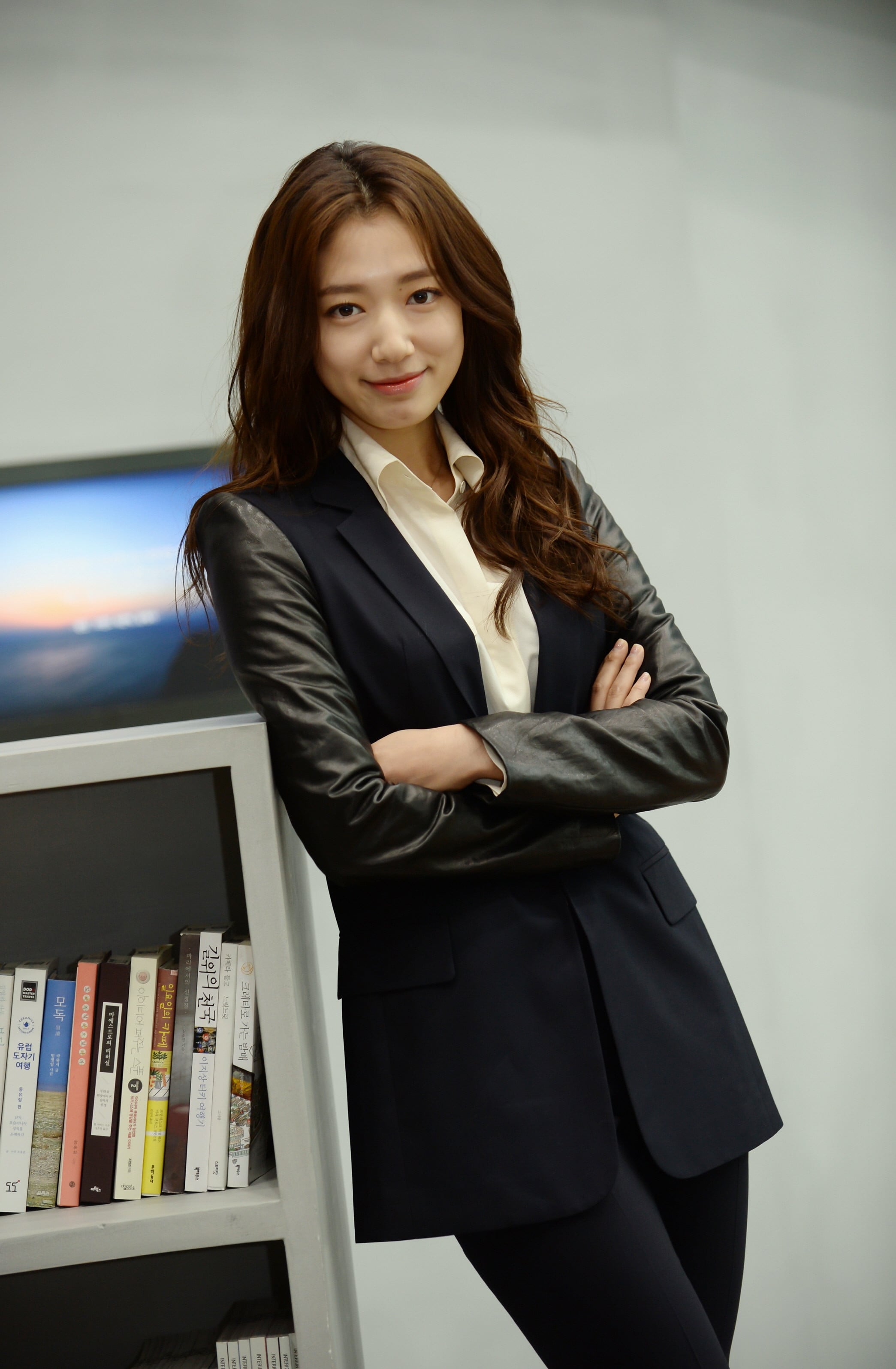 Park Shin-hye nude 3