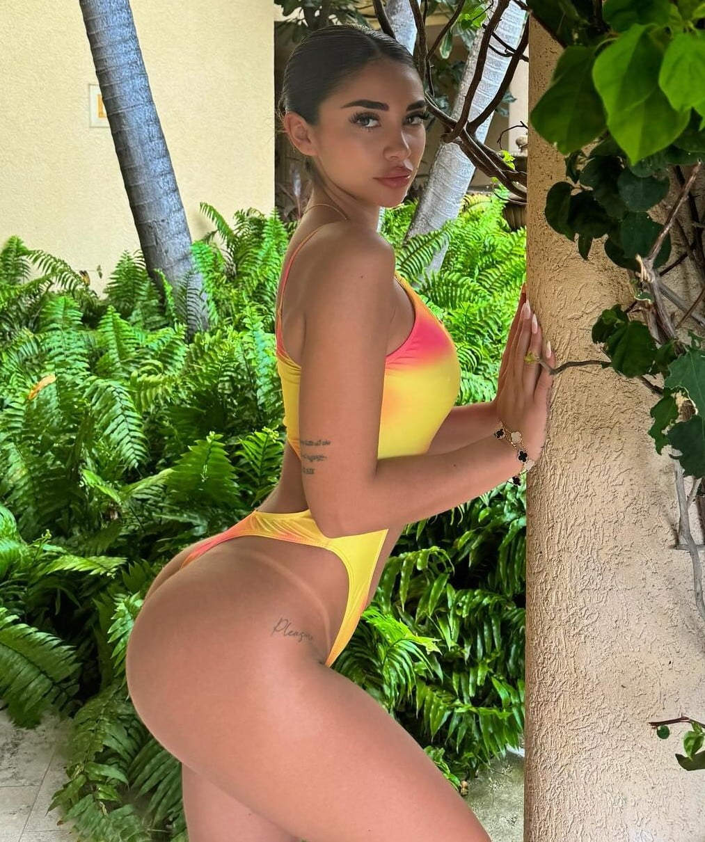 Paula Vidal nude 4