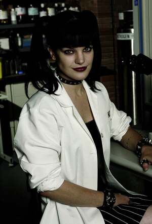 Pauley Perrette nude 7