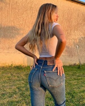 Pauline Tantot nude 7