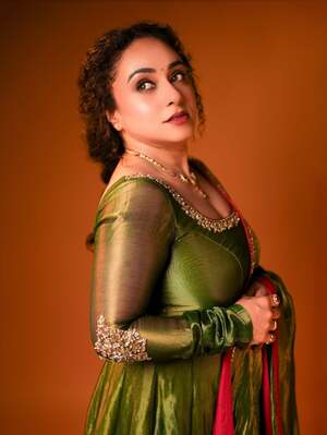 Pearle Maaney nude 11